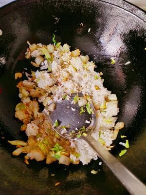 白菜鸡蛋炒米饭