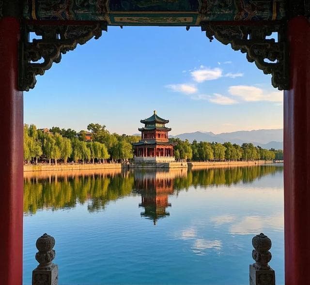 初次去北京旅游全攻略：必看景点、美食推荐与交通住宿指南