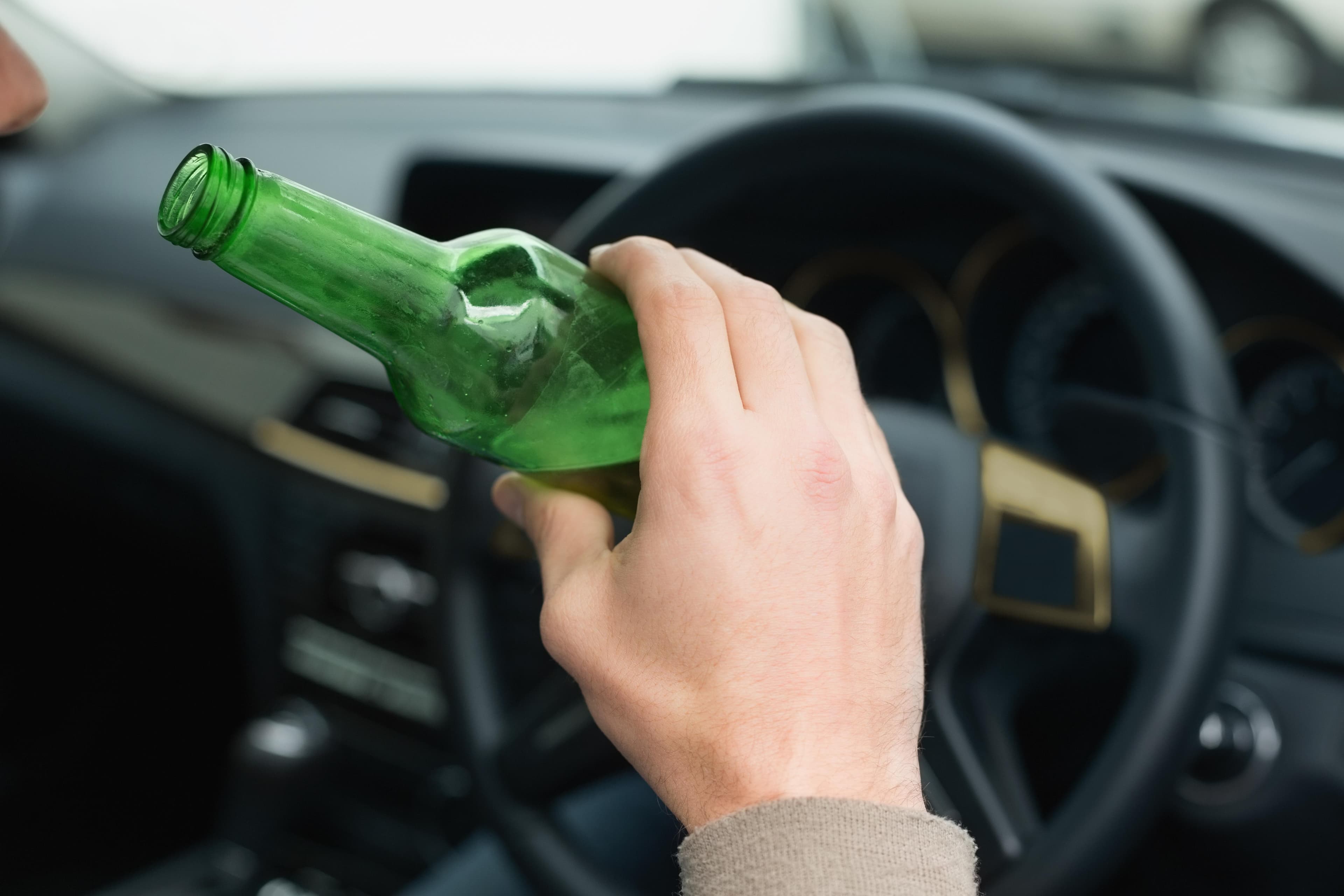 酒后驾车：对驾驶员的多种不良影响