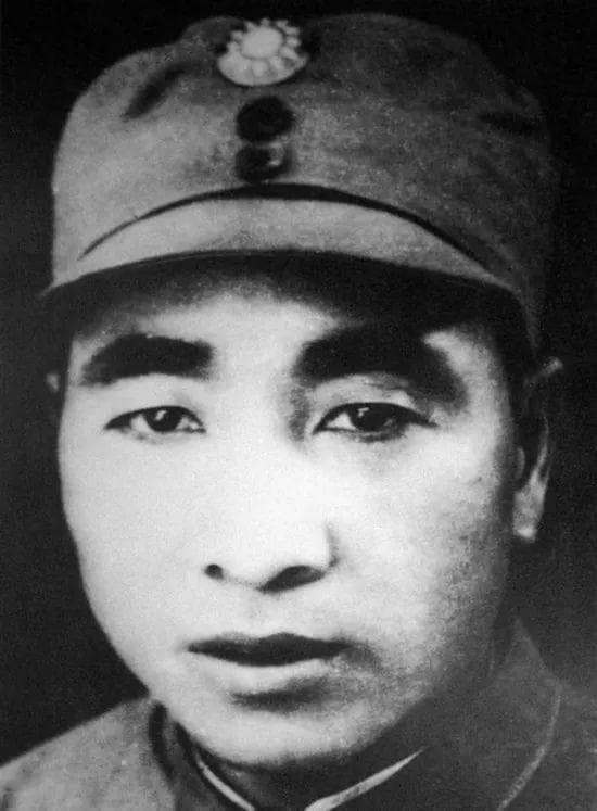 战神林彪：在神坛与泥潭之间