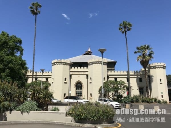 在英国读博士需要多少费用？全面解析英国博士教育