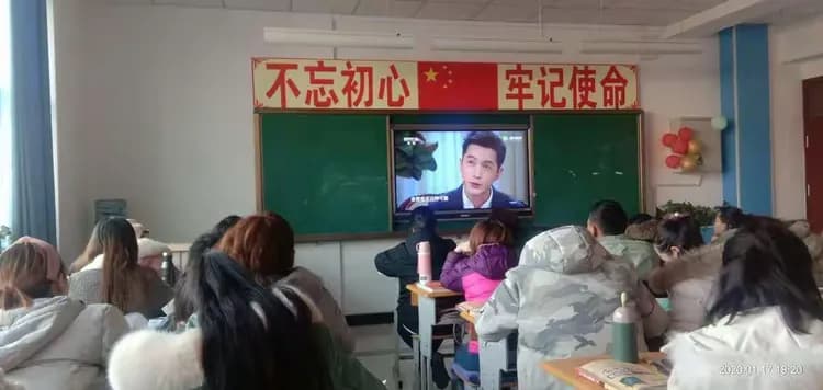 胡歌深情演绎《哈姆雷特》经典独白：生存还是毁灭？