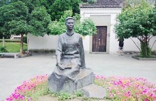 笔作枪 “文人战士”郁达夫的笔尖抗战