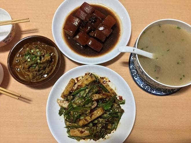 剩菜究竟应该趁热进冰箱，还是放凉再放？原来我们一直都弄错了！