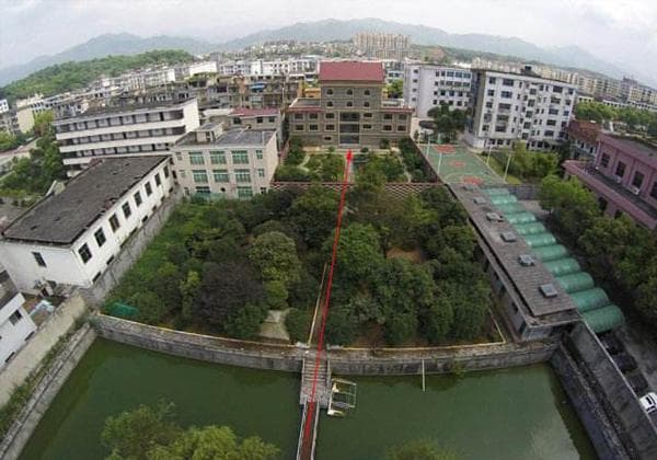 路冲煞风水讲究，让正对马路的房子也能风生水起