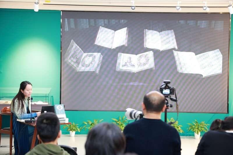《格林童话》原版全译本出版，揭秘200年经典背后的故事