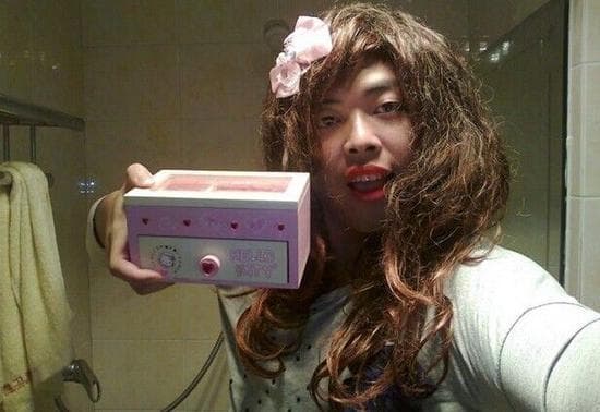 媒体谈青少年娘化现象严重：过度就要矫正