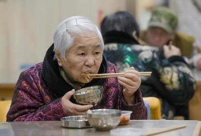 这几种便宜对血管好的食物，很适合老年人吃，快转告家里人