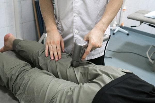 急性腰扭伤主要治疗方法