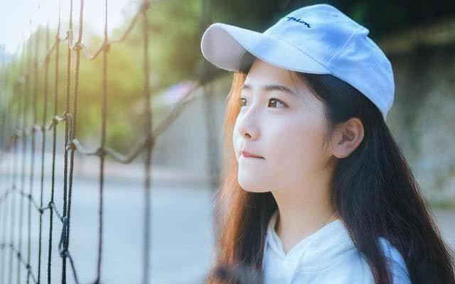爱情的微妙信号：女性动情时的五个表现