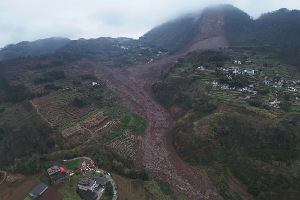 气候和地质原因导致筠连县突发滑坡，我国急需建地质灾害监测体系