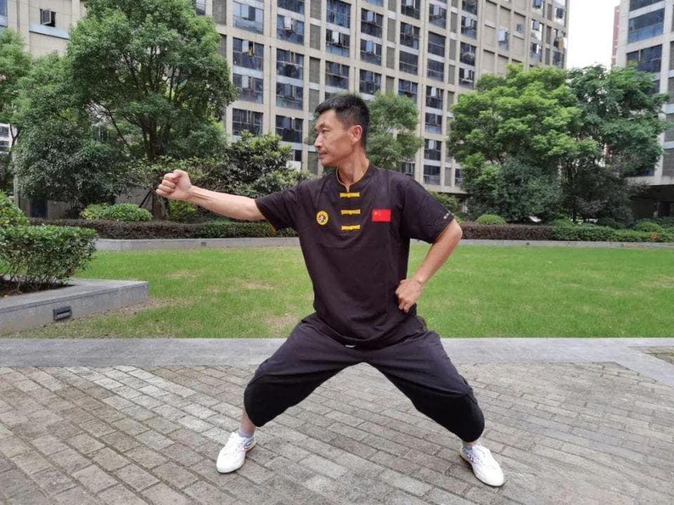 八极拳马步桩：隐藏的“塑形利器”，练出紧致腰腿臀！