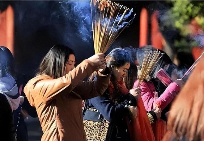 为什么现在很多年轻人，不觉得“断子绝孙”是可怕的事情？
