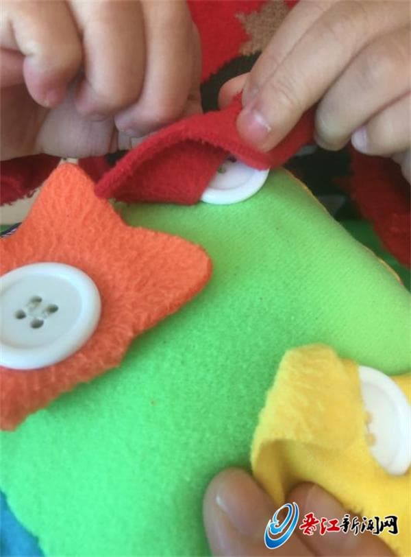 这些小技巧 可以提高自闭症儿童的日常生活能力