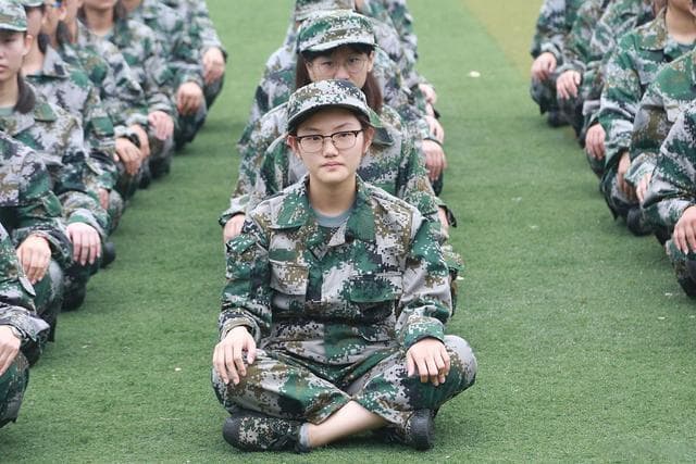 大学毕业后选择当兵：深入解析优势与待遇