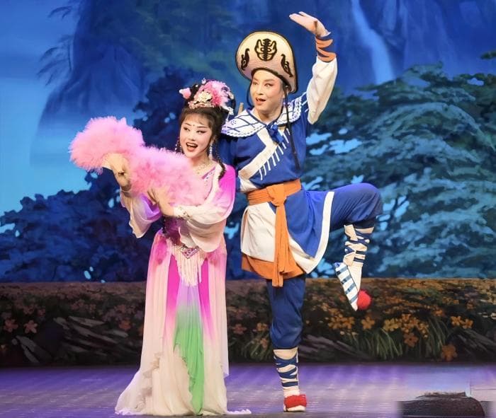 （探寻中华戏曲）花鼓戏中的新颖表现：别具一格的“砍樵刘海”