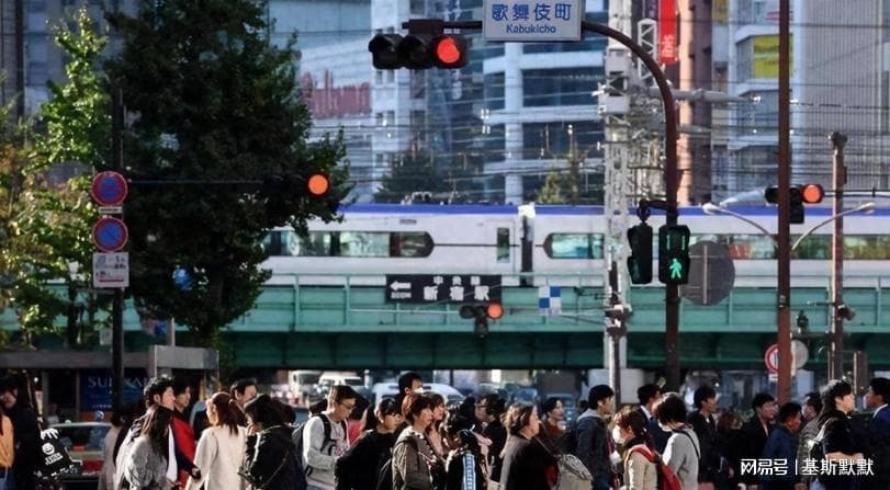 日本外籍人口数量对比：韩国41万人，越南60万，中国人有多少？