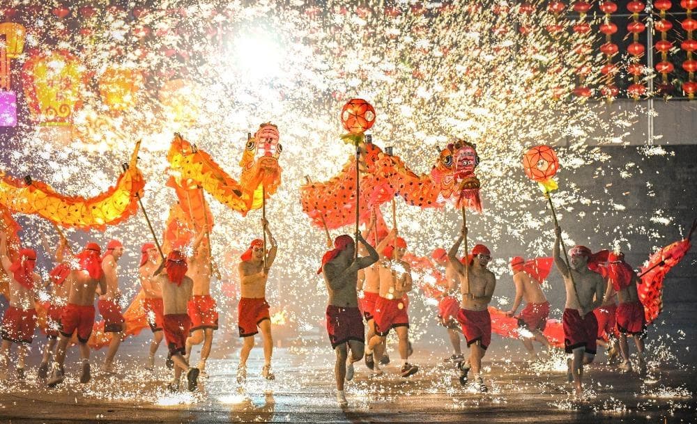 铜梁龙舞：从非遗传承到文化产业的华丽转身