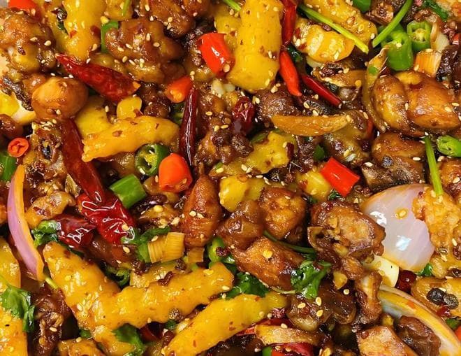 香香辣辣的干锅鸡做法，焦香入味，三碗米饭不够吃！