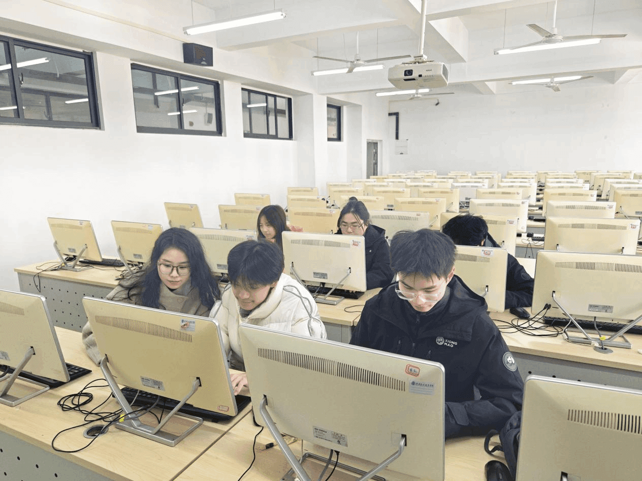 武汉工程职院学子在"一带一路"技能大赛获佳绩