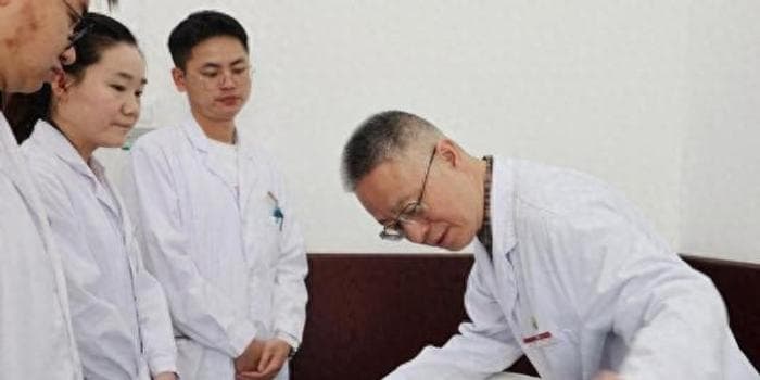 上海医学博士上高原：援青是一种力量，何其有幸参与其中