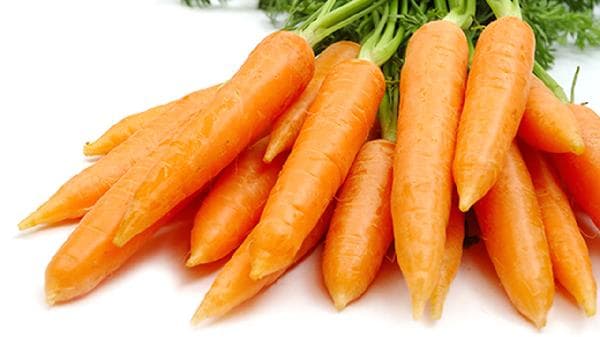 新疆手抓饭中的黄色胡萝卜：营养价值与烹饪技巧