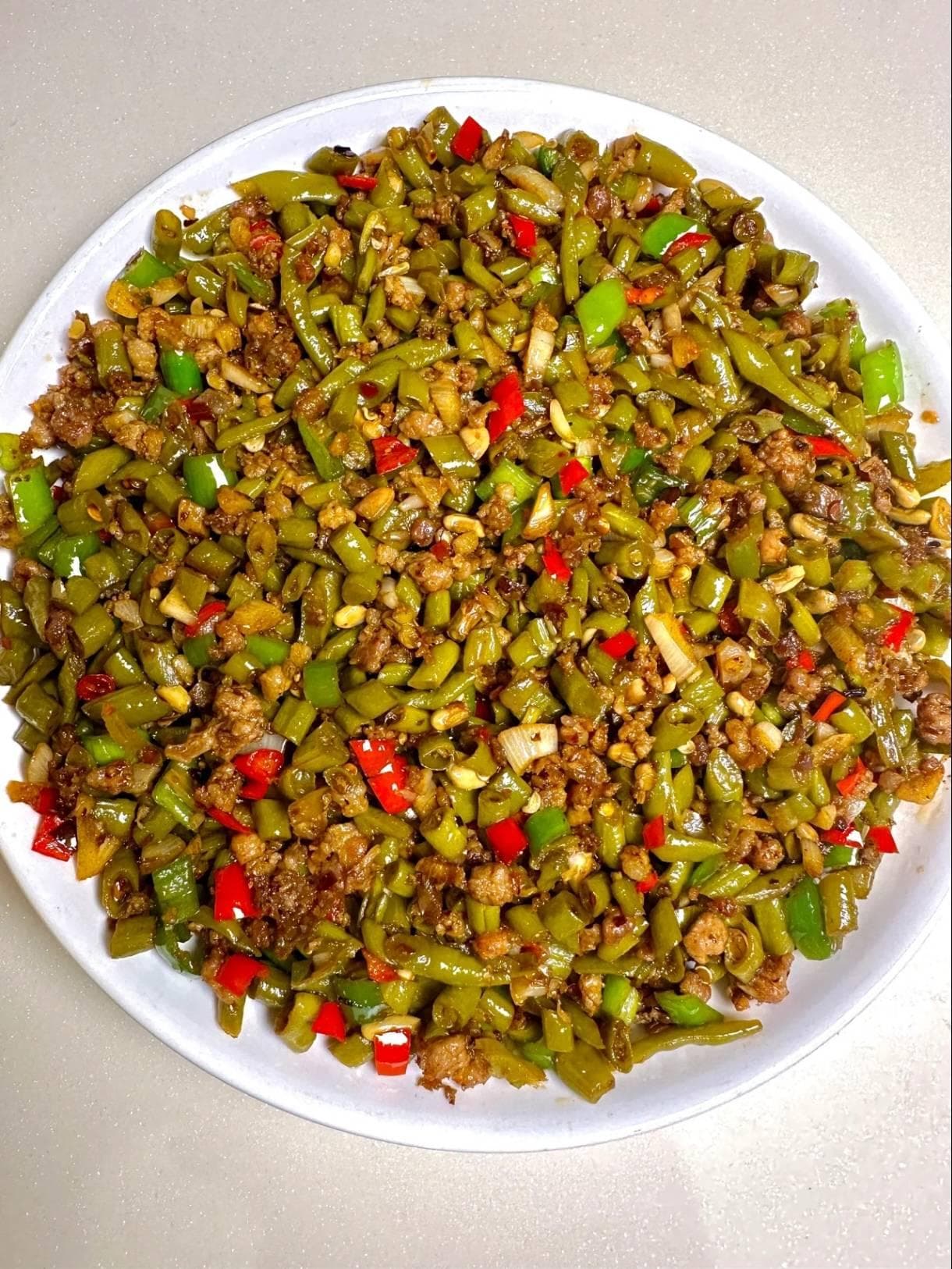家常版酸豆角炒肉沫，简单易学，回味无穷！