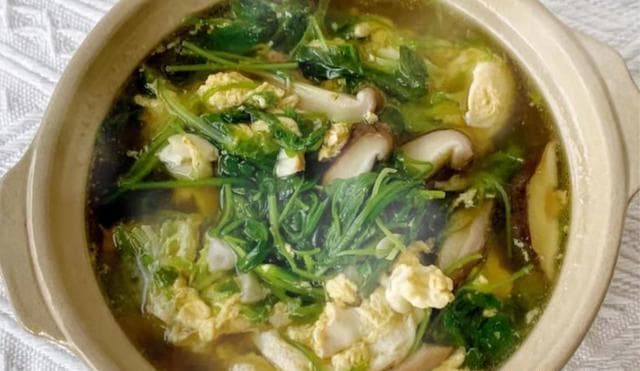 荠菜香菇鸡蛋汤：春季养生佳品，清肝明目又营养