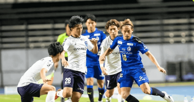 日乙 长崎航海VS磐田喜悦 “战斗精神”在足球场上得以体现！