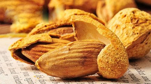 巴旦木的功效与作用、禁忌和食用方法
