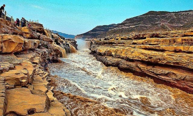 黄河成"悬河"：高出地面10米，为何国家不清理河底的泥沙？