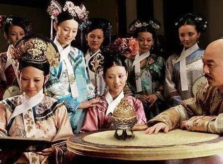 清朝宫廷中的养育习俗：孩子为何换着养