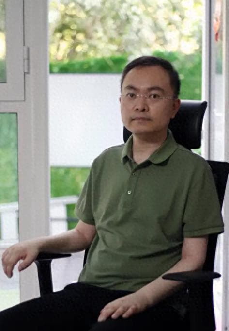 10亿换一命！蔡磊与渐冻症对抗5年后，终于为自己争来一线生机