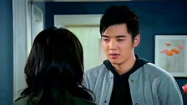 "孤独的根号三"：一首跨越数学与爱情的情诗