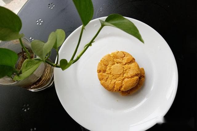 桃酥饼配方是什么？学会在家做桃酥饼再也不用出去买啦！