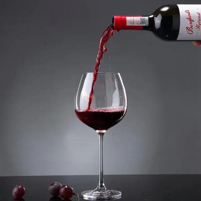 葡萄酒的保质期与适饮期：如何判断一瓶酒是否还能喝？