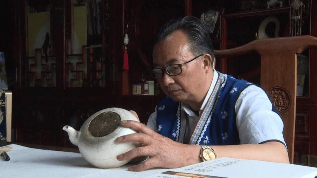 "中国工艺美术大师"寸发标：从"小炉匠"到带动乡村振兴的领军人物