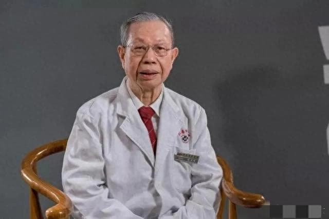 禤国维教授辨证论治脂溢性脱发经验