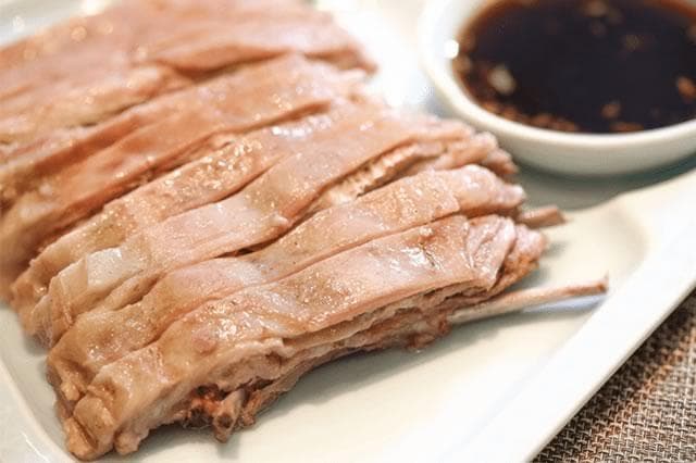 兰州手抓羊肉：西北传统美食的制作与文化