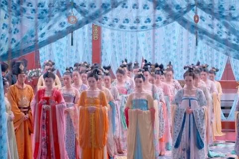 清朝皇帝选妃标准探秘：美貌与德行的权衡
