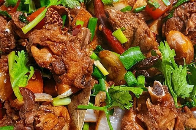兔肉有“美容肉”的美称，10道风味佳肴，解馋味美，嫩鲜又滋补