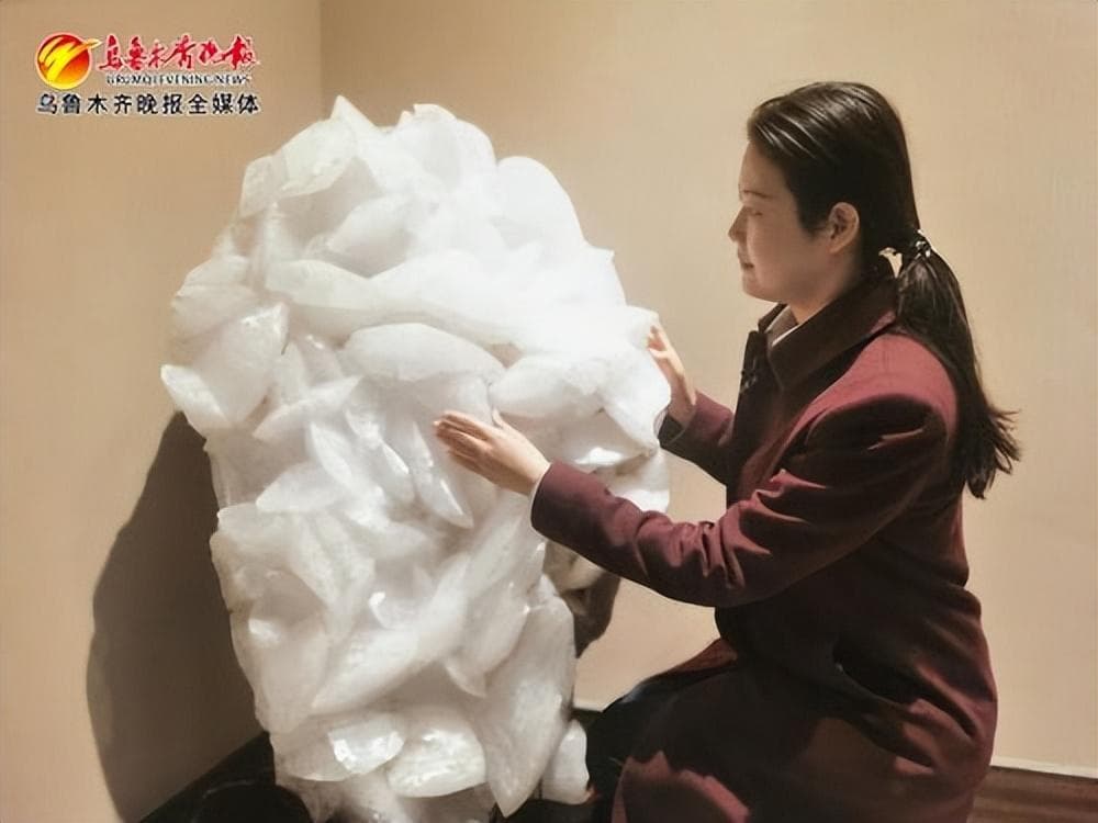 矿石界的“孙悟空”：揭秘方解石的七十二变