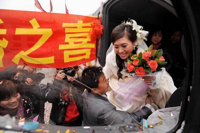 结婚率再创新低！2024年26省催婚无果，40年最冷婚姻数据出炉