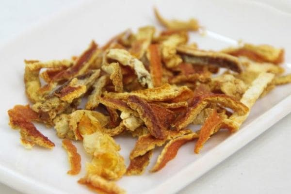 饮食起居到中药调理：女性脾胃虚弱的系统解决方案