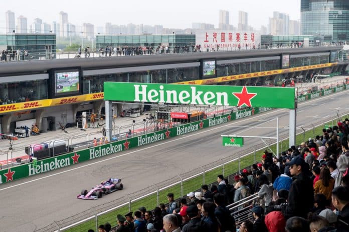 2025上海F1吸引22万观众 拉动逾15亿元经济收益