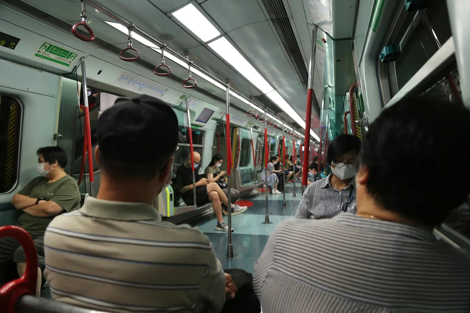 广州轨道交通：城市经济的新引擎