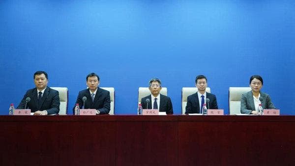 标准引领原材料工业升级，2027年将实施400余项新标准