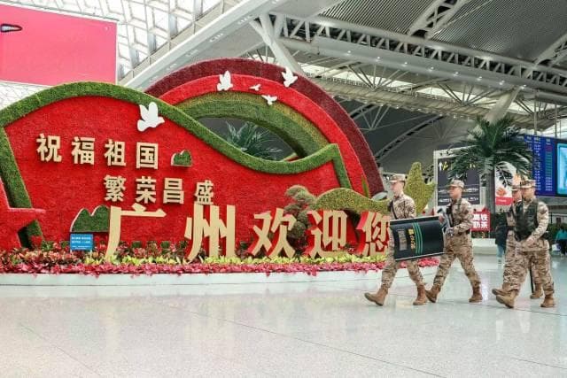 新春佳节，人民子弟兵坚守一线守护祖国安宁