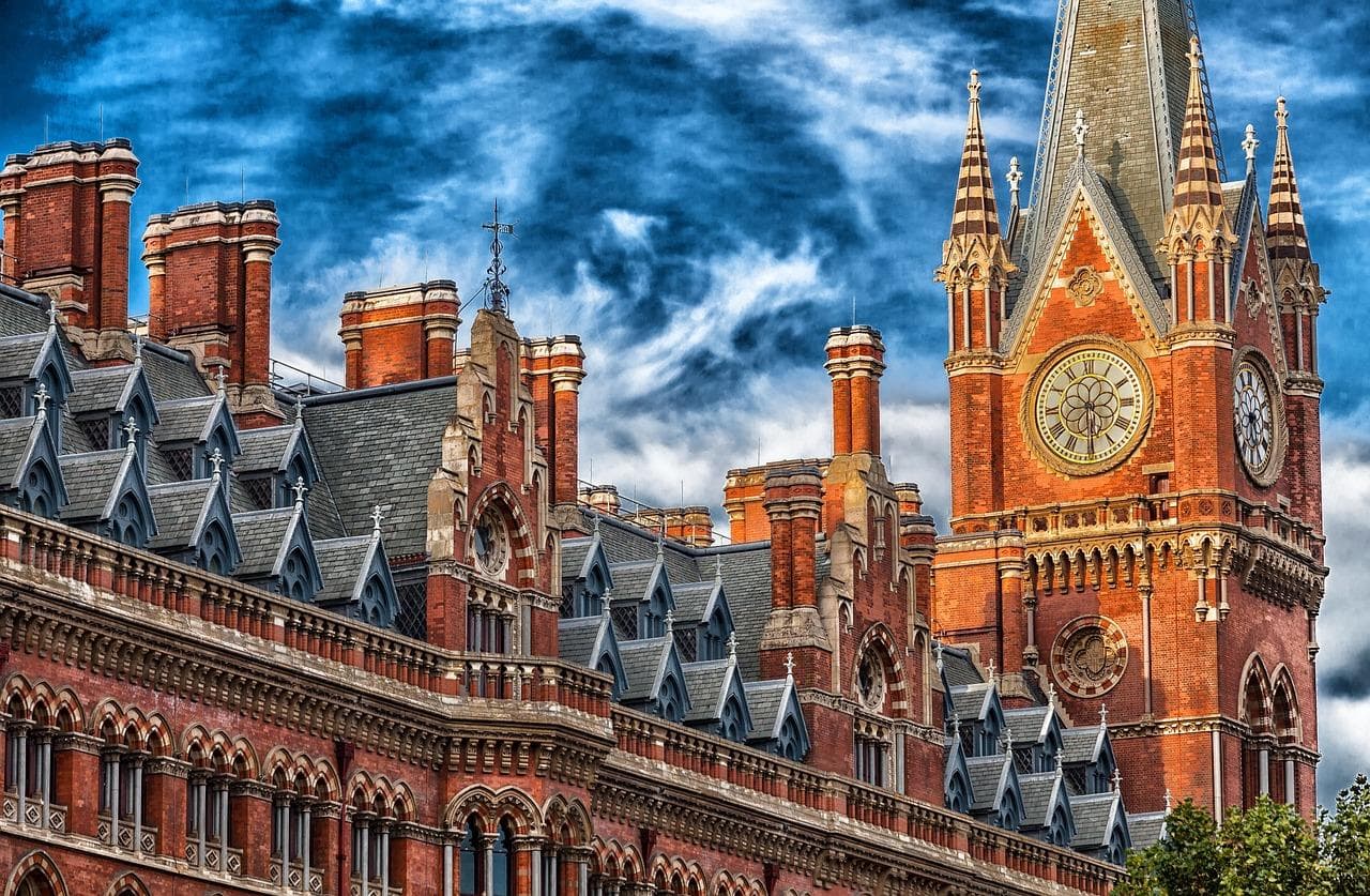 移民英国后的税务指南：了解英国税收制度