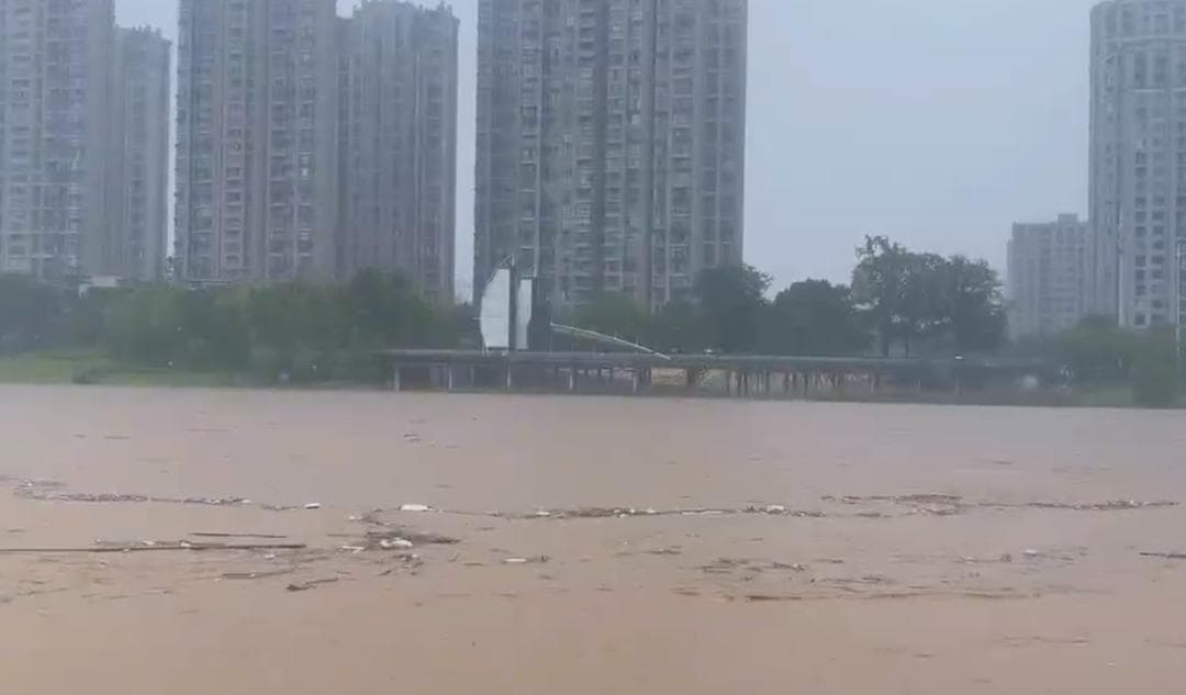 安徽气象省市县三级联动应对黄山强降雨！助2400余人脱险！